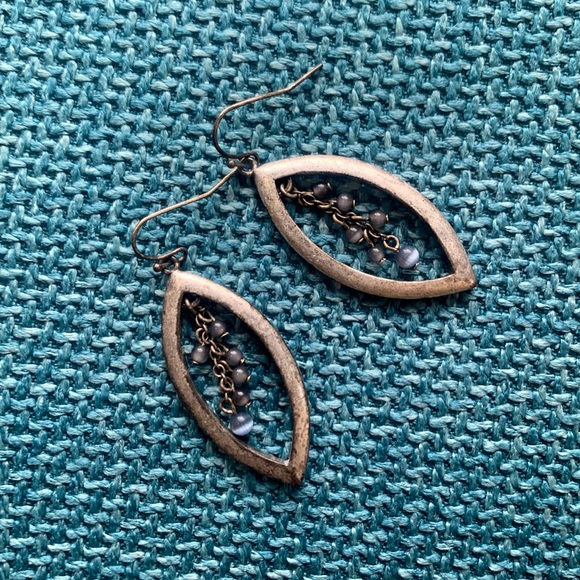 Dangling beaded earrings - Picture 1 of 2